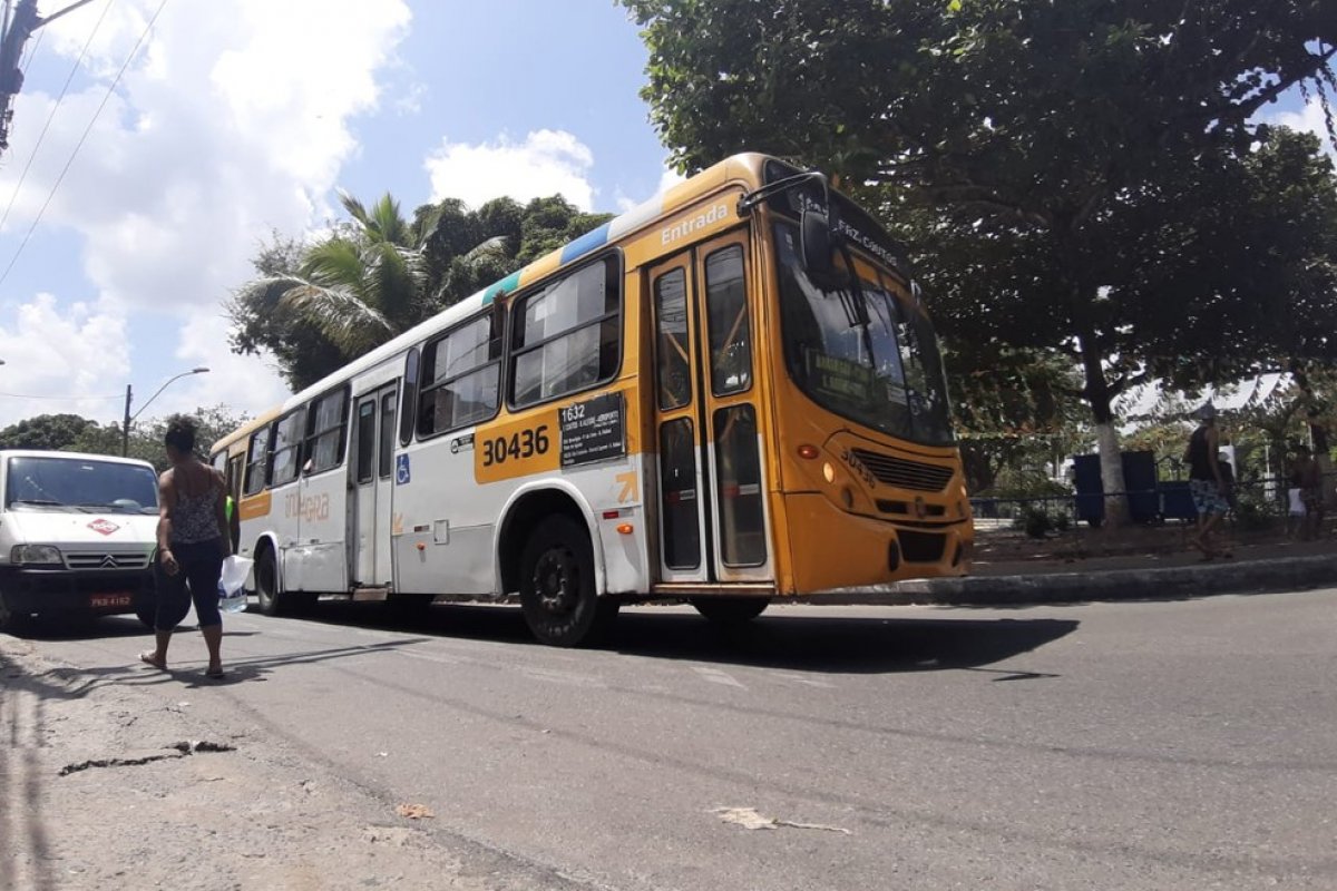 Cinco linhas de ônibus do subúrbio de Salvador têm aumento de frota
