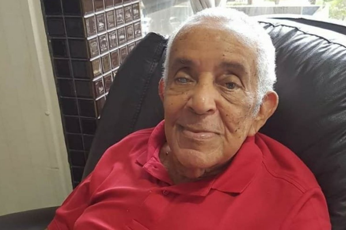 Morre vítima da Covid-19, o professor baiano Nilton José Souza Ferreira 