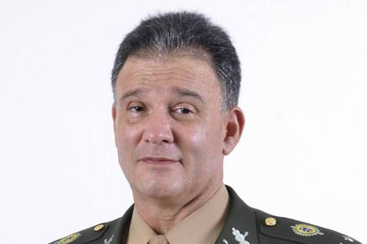 Diretor responsável pelo Enem morre de Covid 