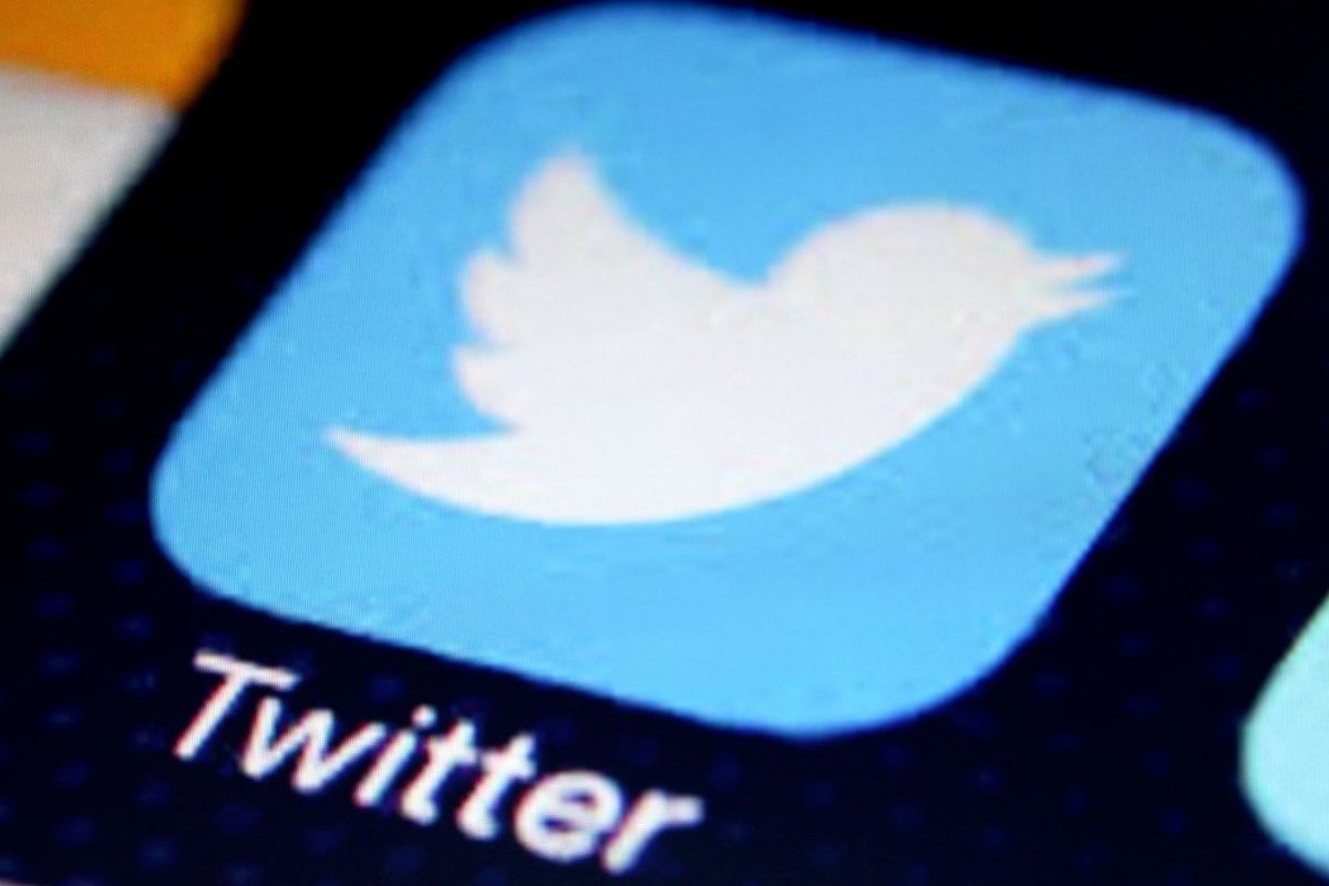 Twitter suspende mais de 70 mil contas vinculadas à teoria da conspiração envolvendo Donald Trump