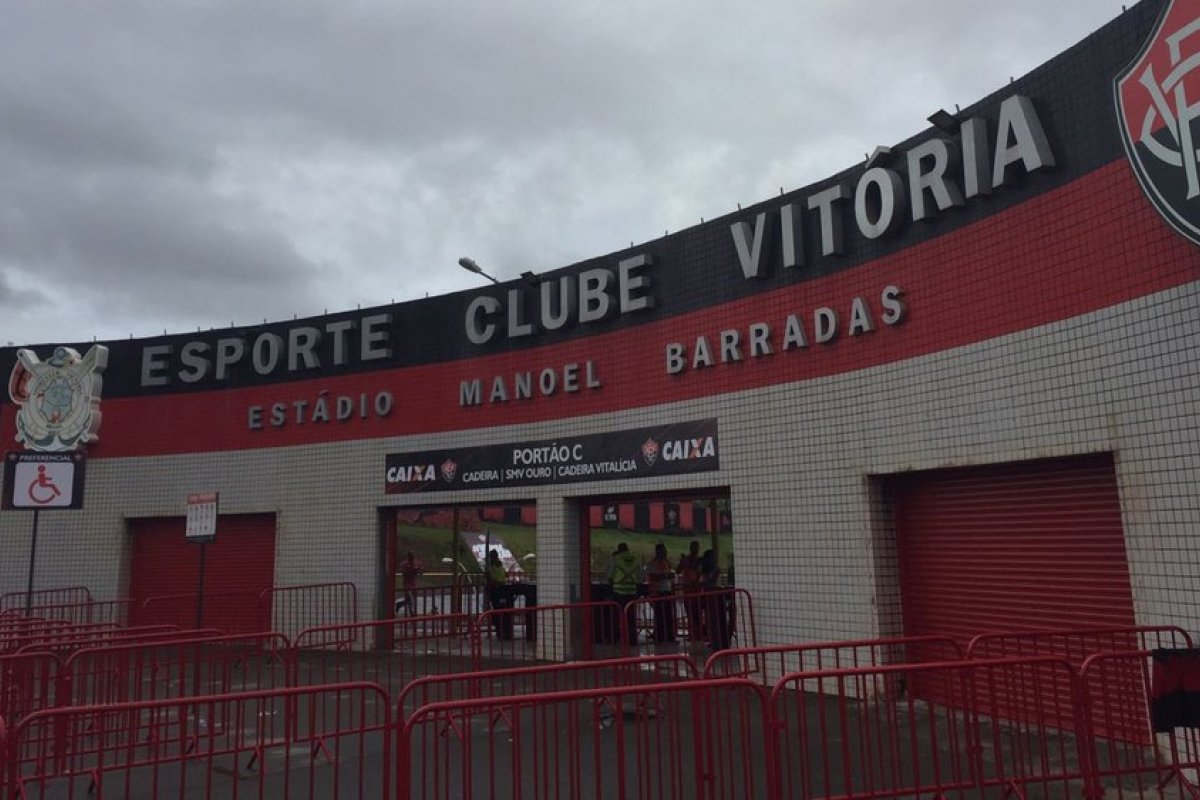 Diretor do Vitória diz que clube aguarda recurso para regularizar situação envolvendo venda de Diego Rosa 