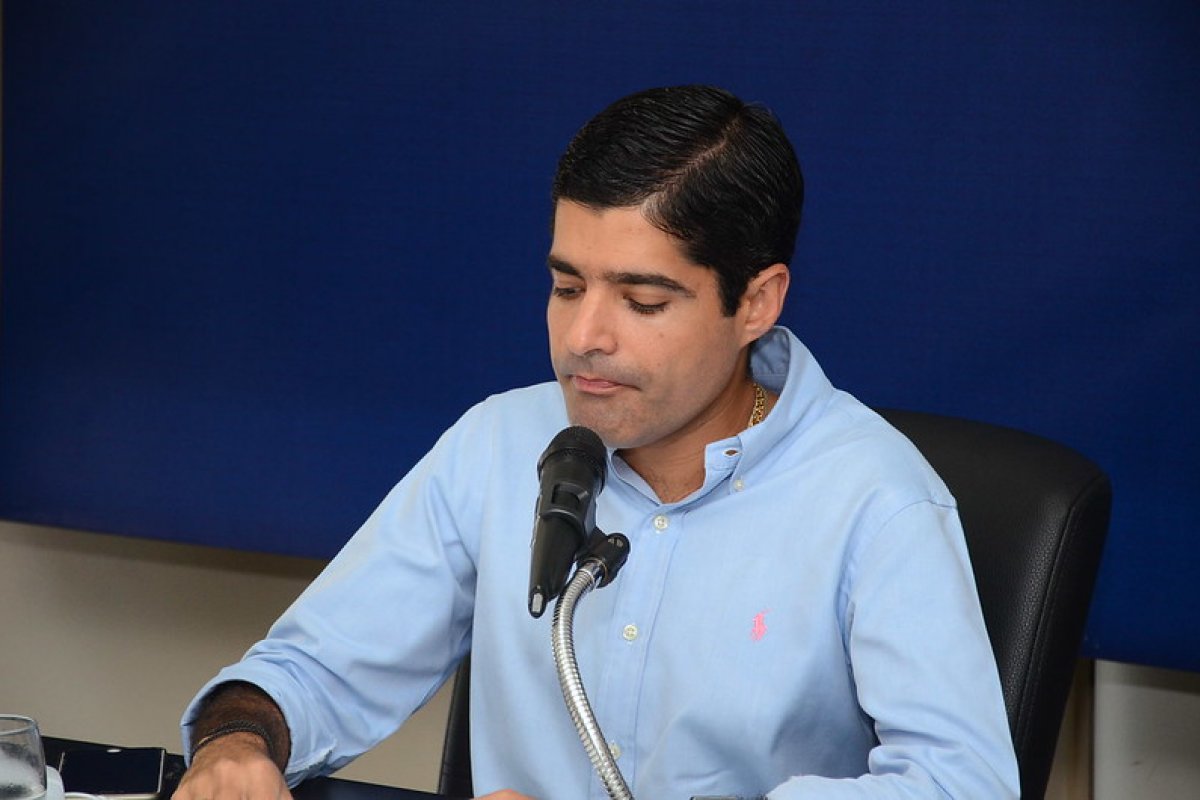 ‘Defendo uma ação mais dura contra a Ford’, diz ACM Neto sobre saída da montadora a Bahia 