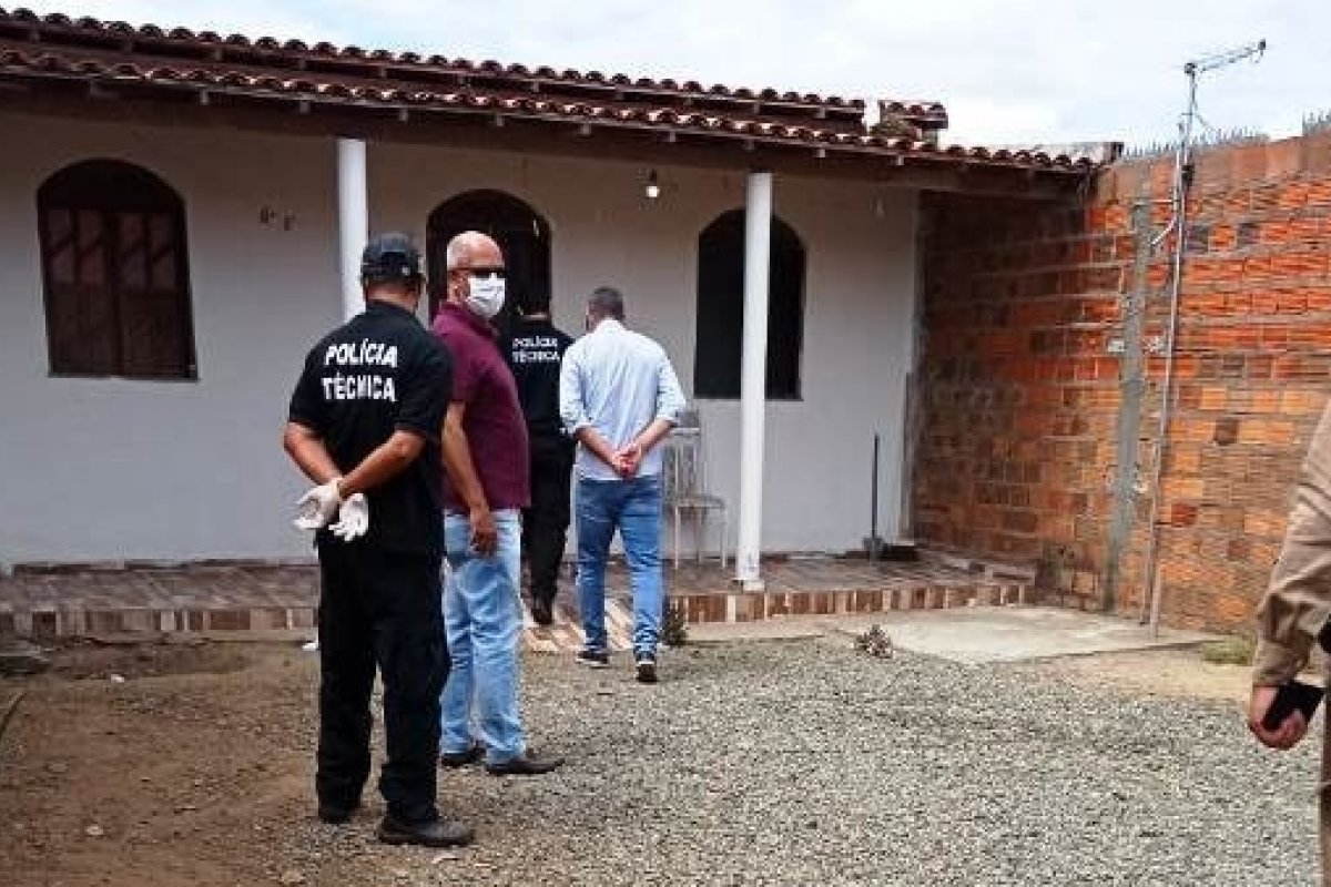 Homem é morto a tiros após ter casa invadida por oito homens no norte da Bahia