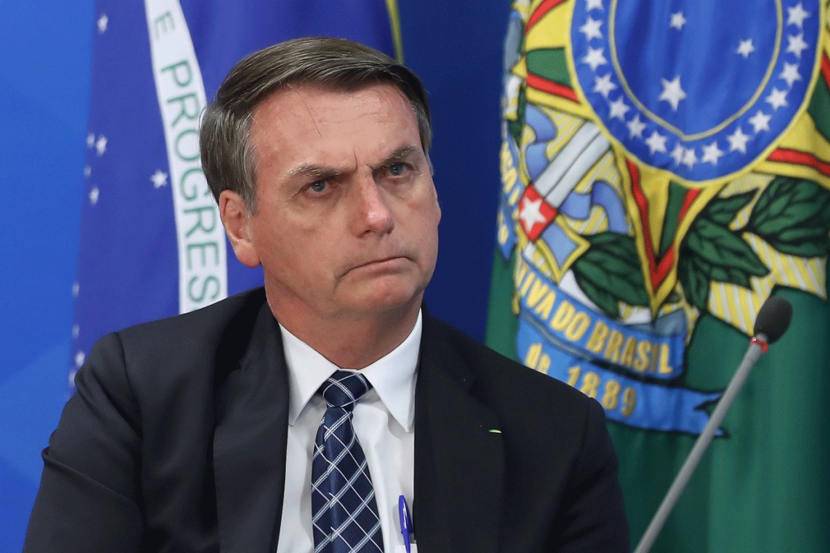 "Só Deus me tira daqui", diz Bolsonaro sobre pedido de impeachment