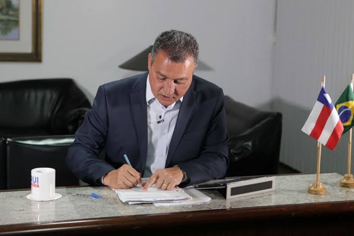 Rui Costa ingressa no STF para compra de vacina com certificação internacional