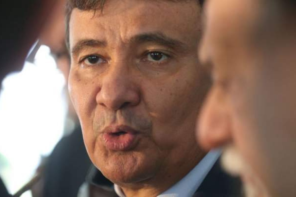 "Vacinação em massa só em abril", diz presidente do Consórcio Nordeste 