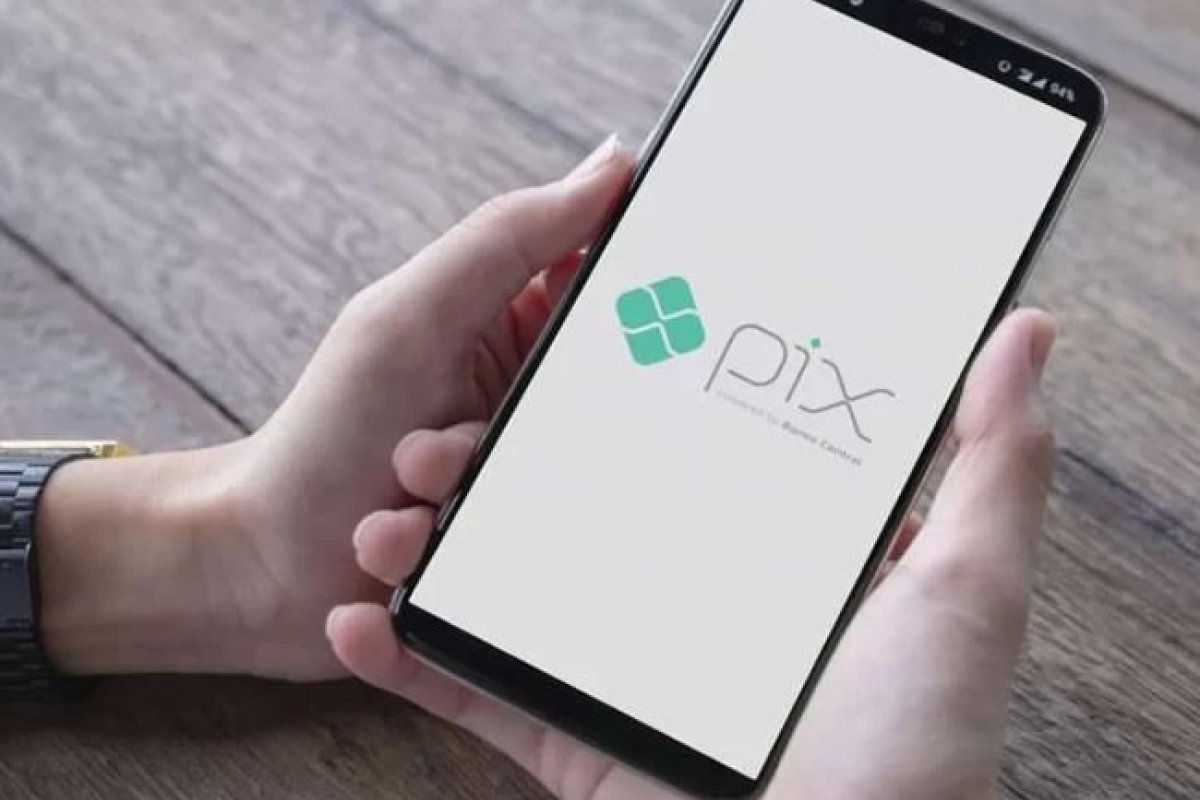 É falso que "bug" no Pix é capaz de dobrar dinheiro em conta
