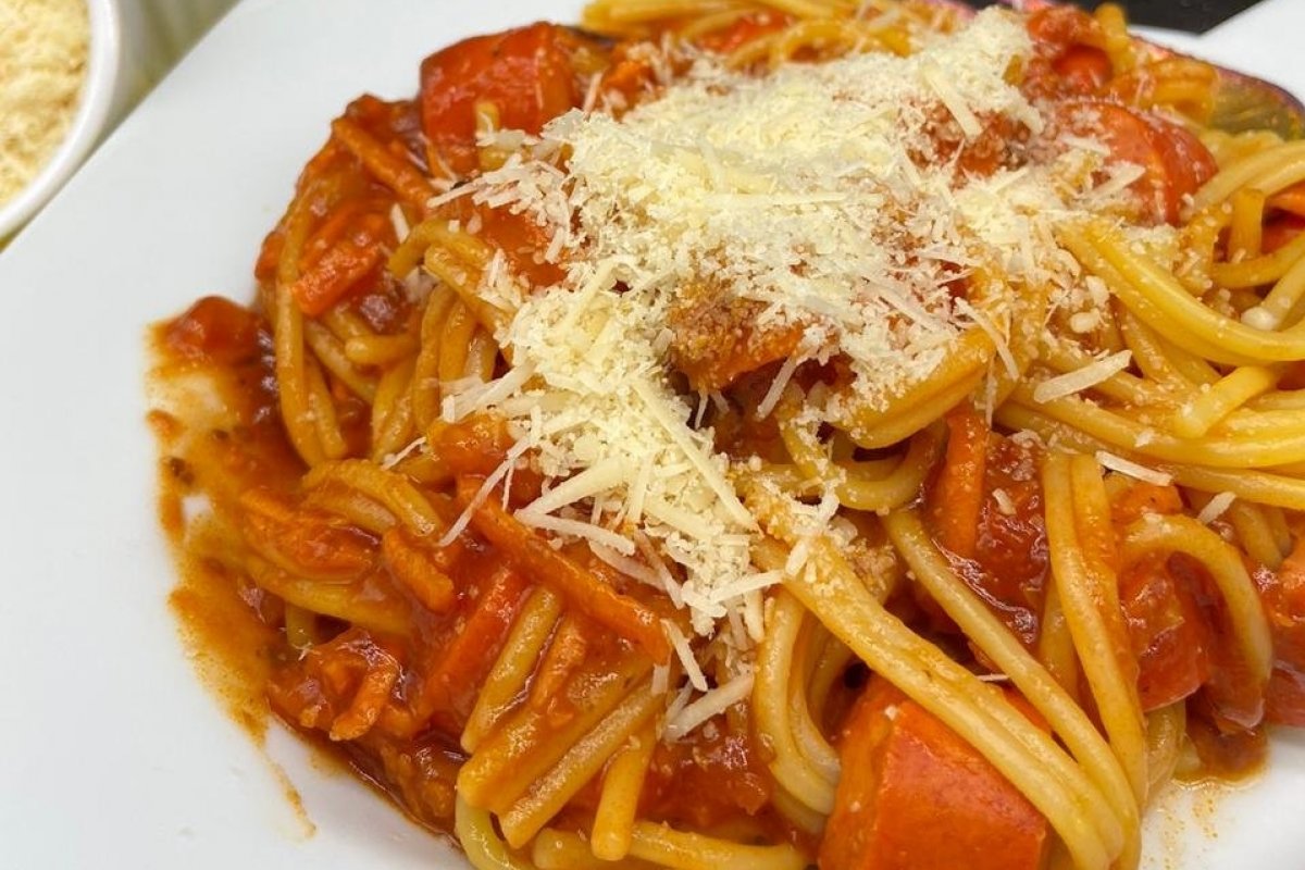 De férias: Chef ensina receita divertida para levar criançada para cozinha