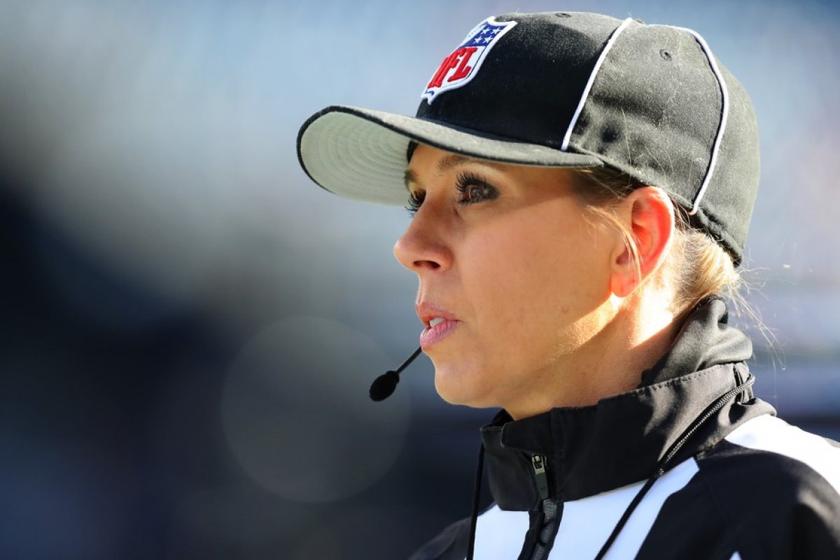 Pela primeira vez, Super Bowl terá primeira mulher como árbitra
