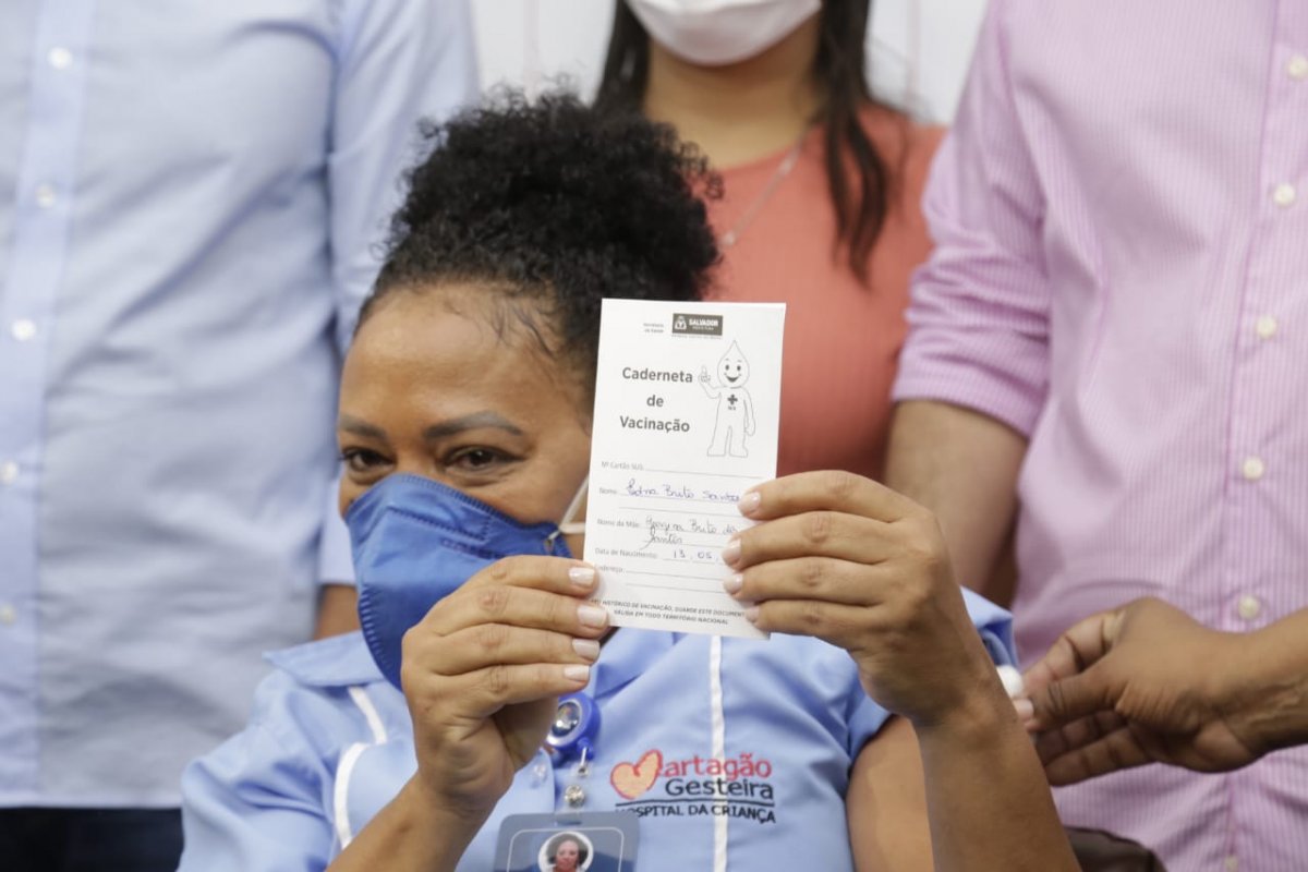 Brasil registra mais de 90 mil pessoas vacinadas contra a Covid-19 