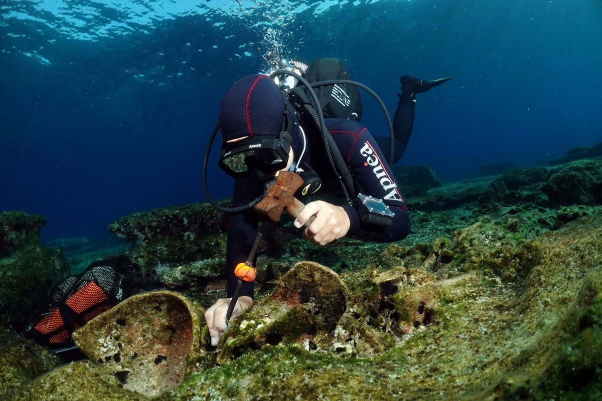 Navio romano naufragado há mais de 1,8 mil anos é encontrado na Grécia