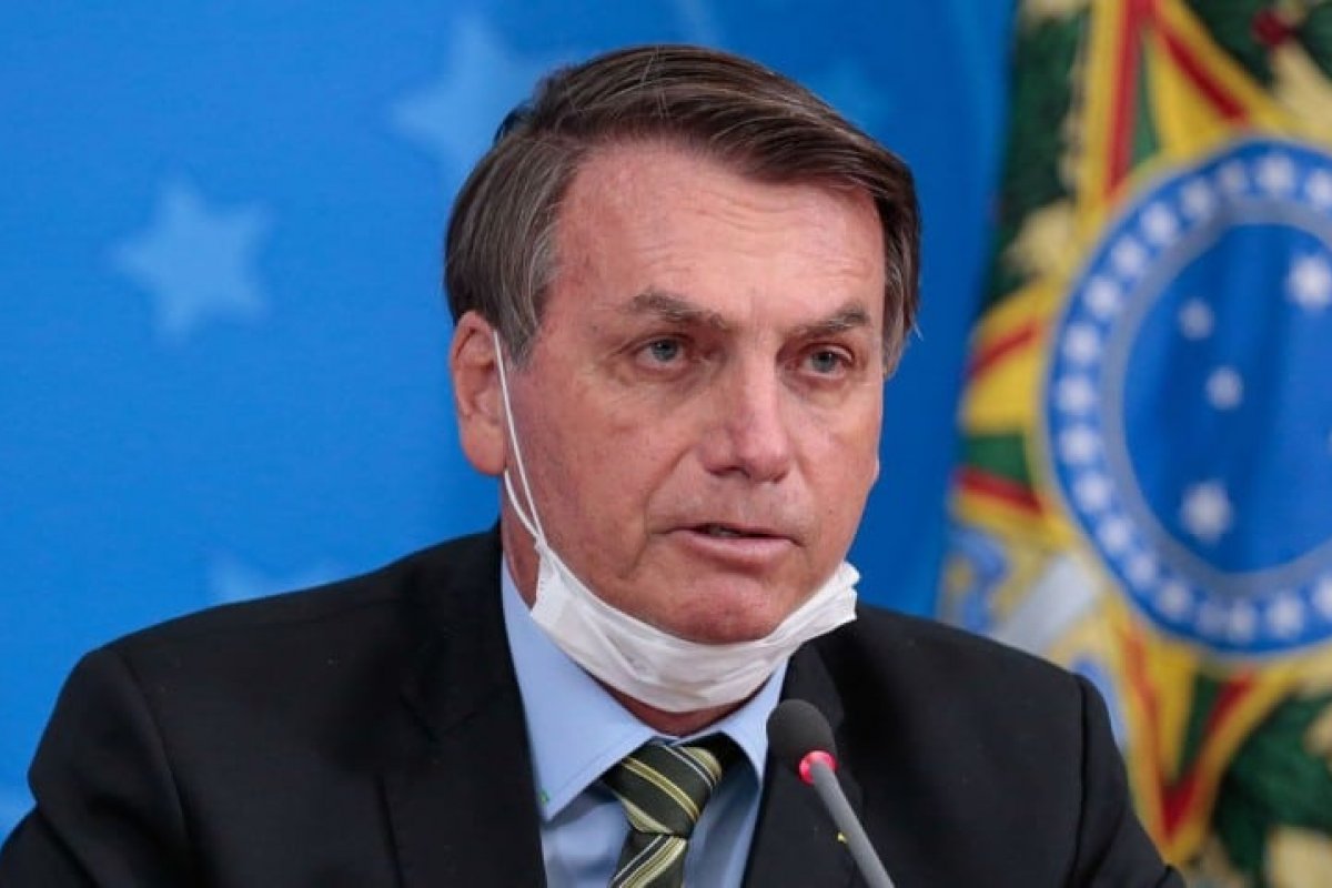 Aprovação de Bolsonaro apresenta queda de 11%, revela pesquisa