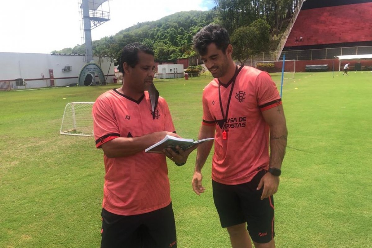 Vitória se reapresenta após triunfo sobre o Guarani