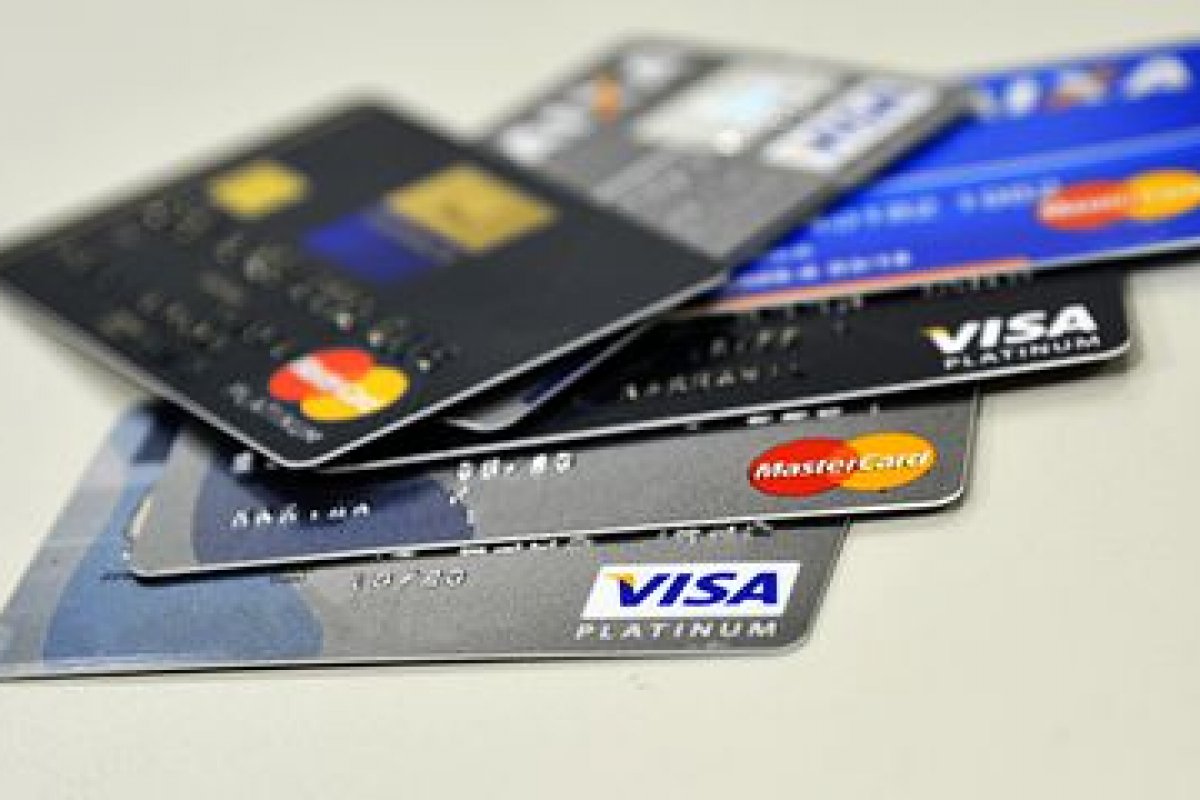 Número de desbancarizados cai 73% com a pandemia