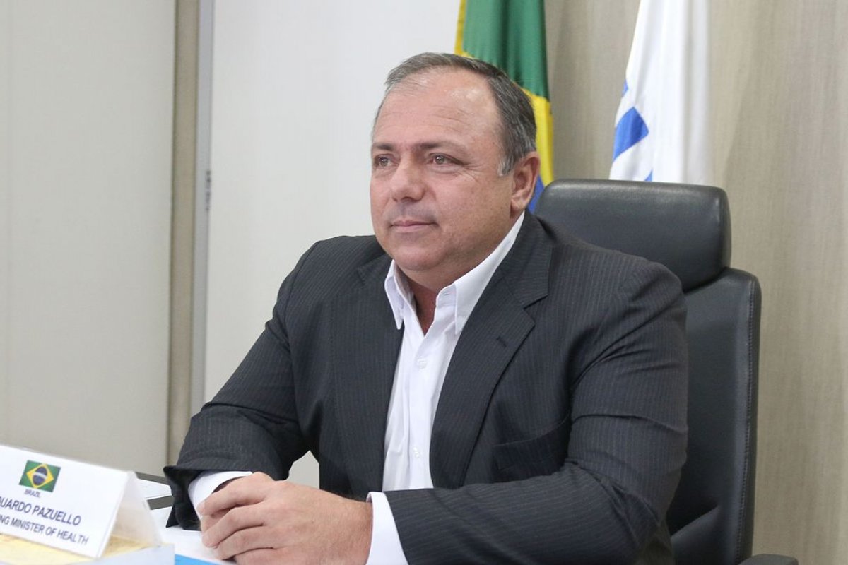 Manaus terá prioridade no recebimento da vacina de Oxford, garante Pazuello