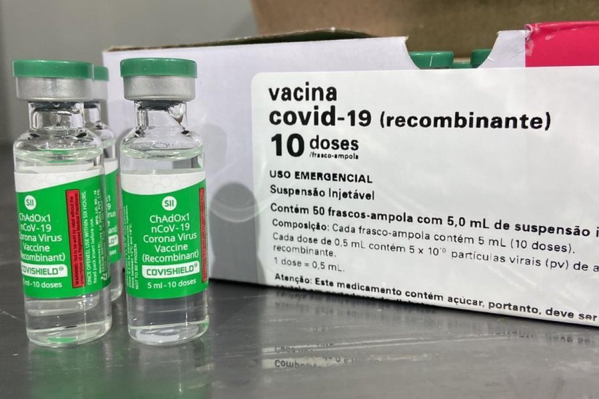 Empresas privadas buscam governo por aval para comprar 33 milhões de doses da vacina de Oxford 