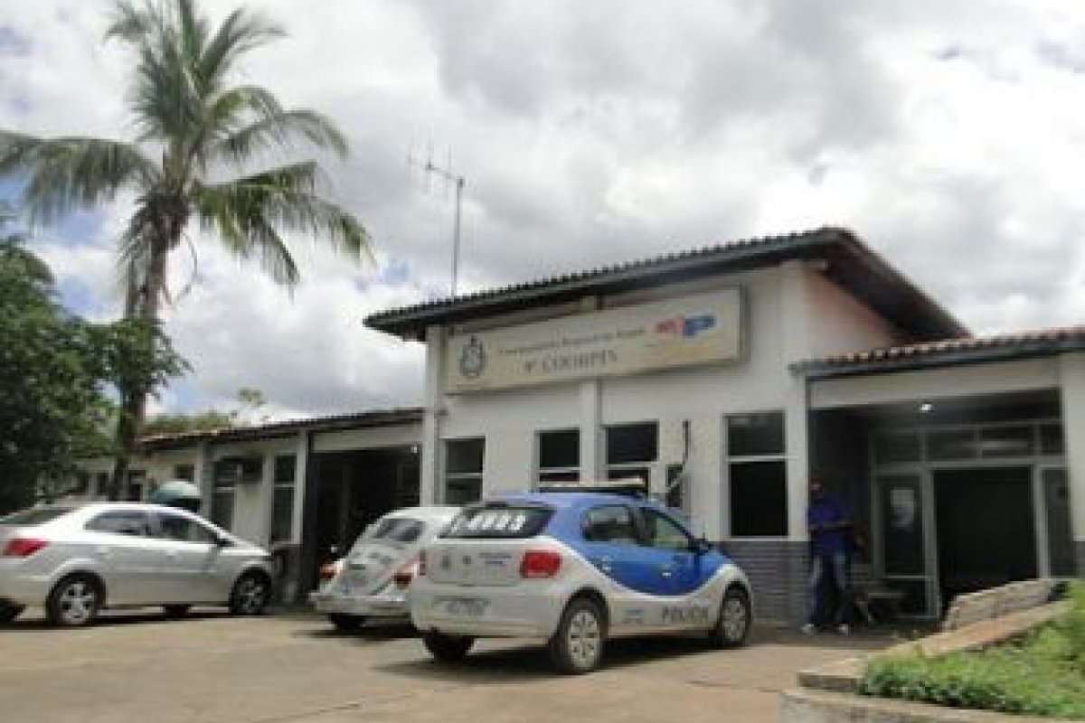 Homem é morto a tiros em Jequié depois de sair para fumar em casa na zona rural 
