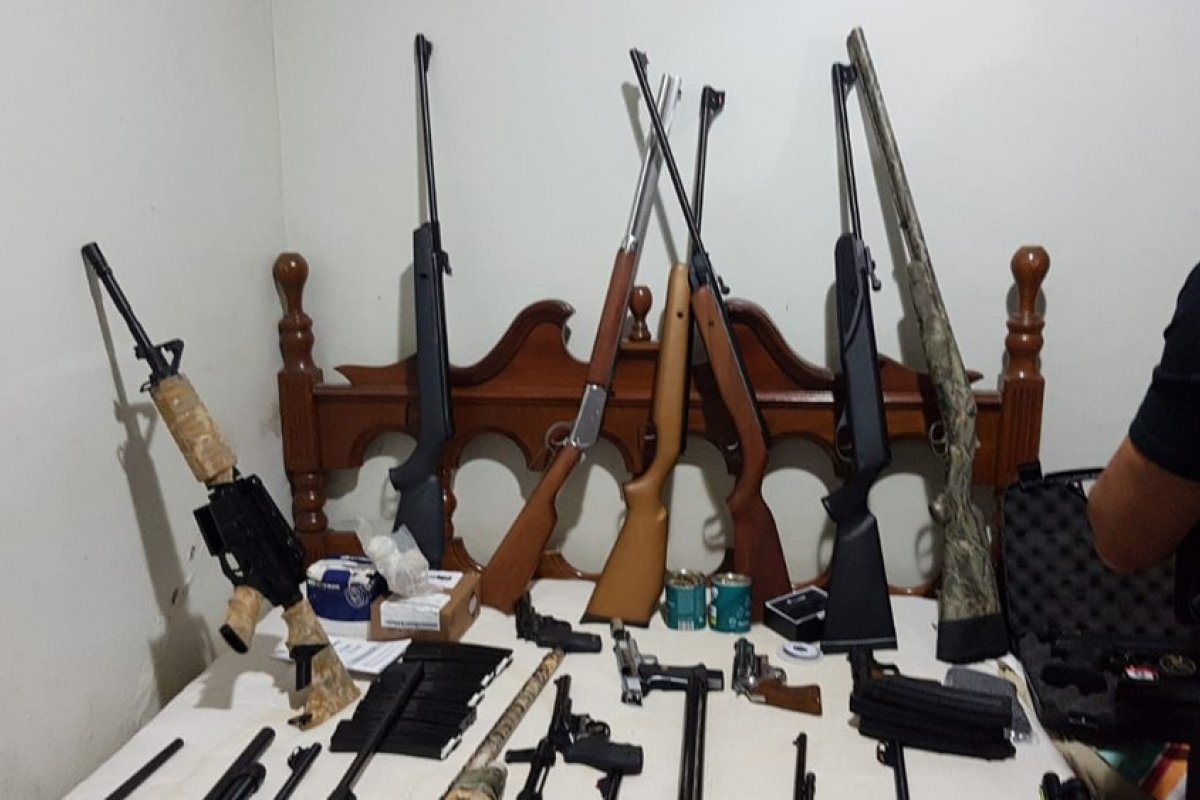Militares são presos suspeitos de fraudar certificados de armas para caçadores no Distrito Federal 