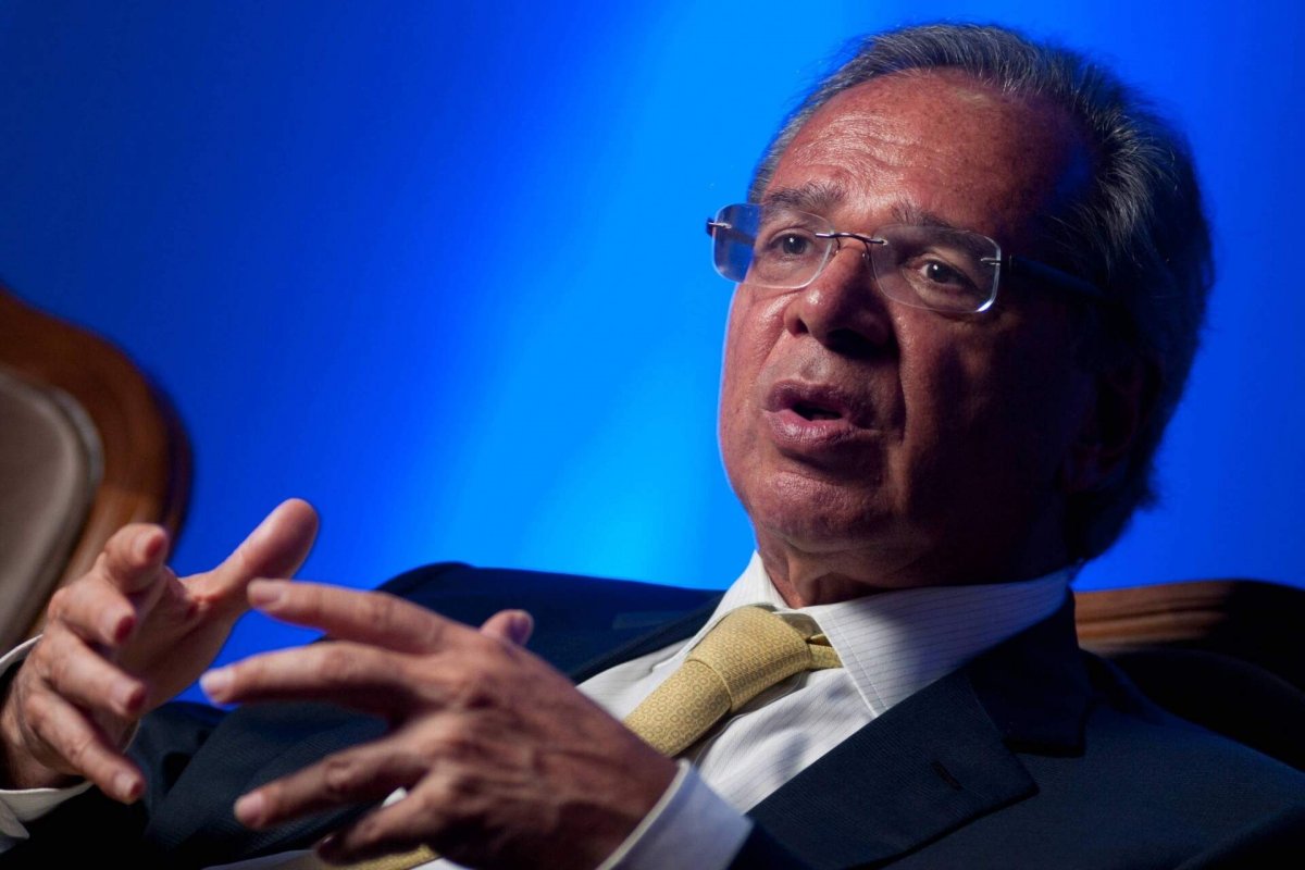 Guedes diz que o governo "saberá agir" caso mortes por Covid-19 aumentarem 