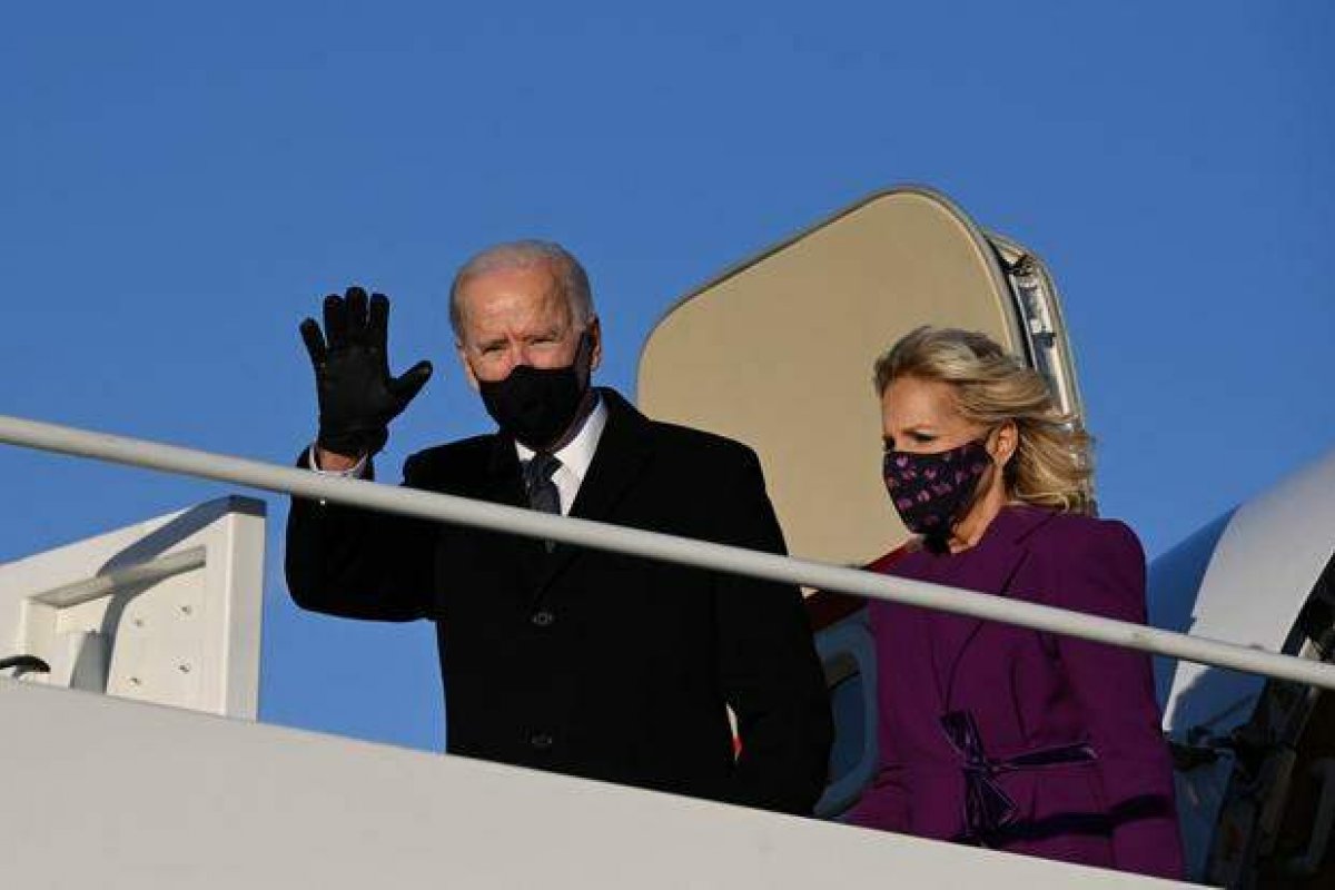 Biden assina nesta quinta-feira (28) decretos para reverter políticas de saúde