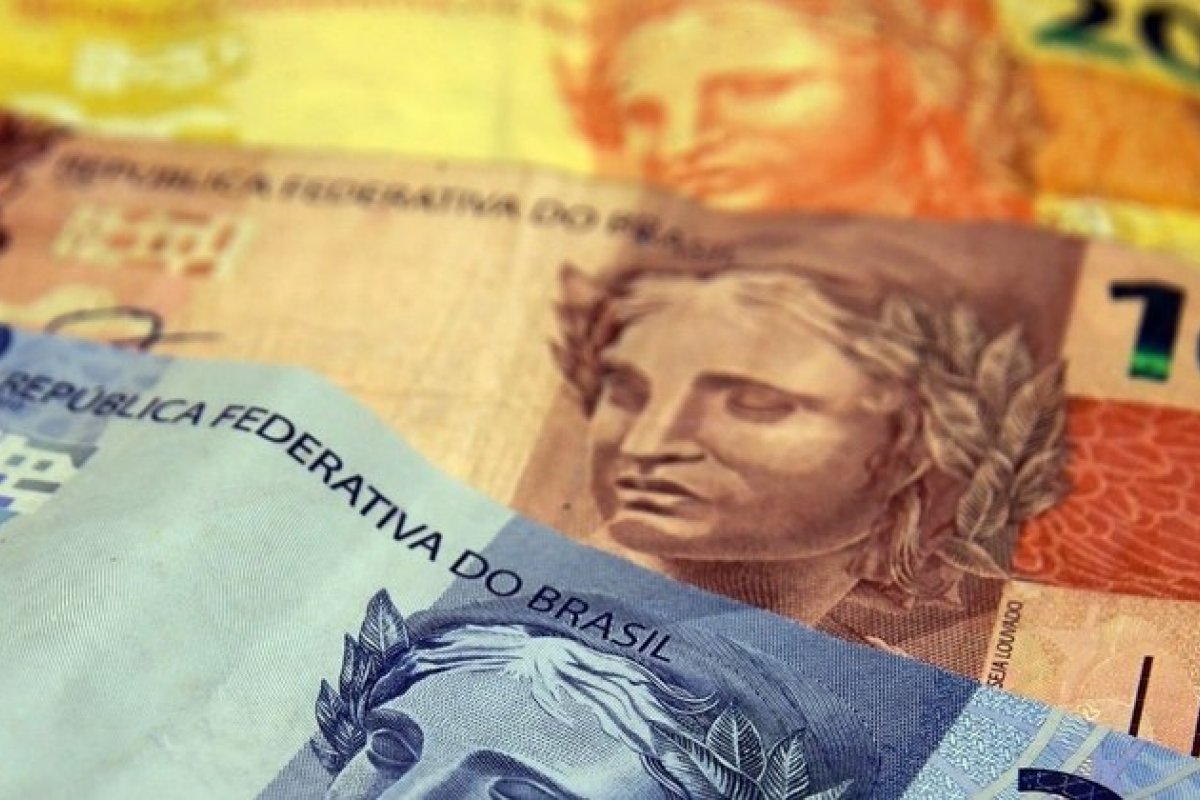 Setor público tem rombo de 703 bilhões em 2020, diz BC 