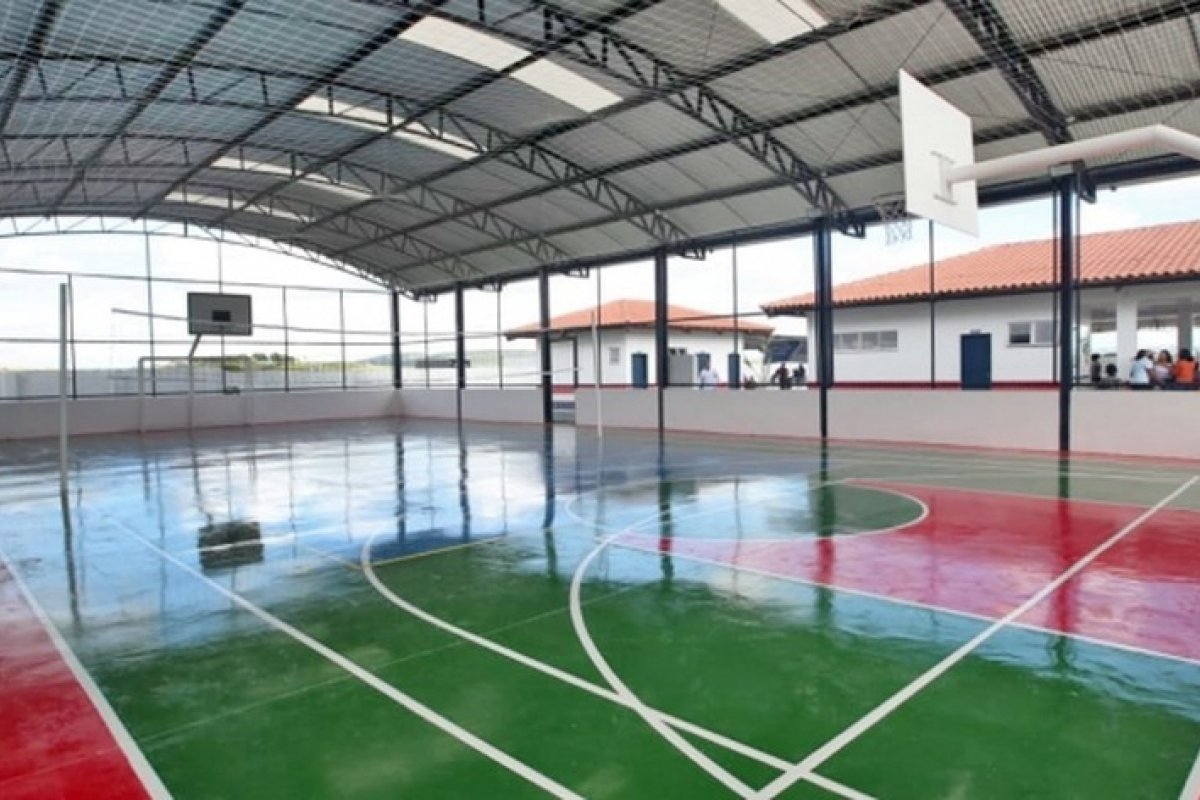 Secretaria de Educação abre licitação para construção de quadras e escolas da Bahia