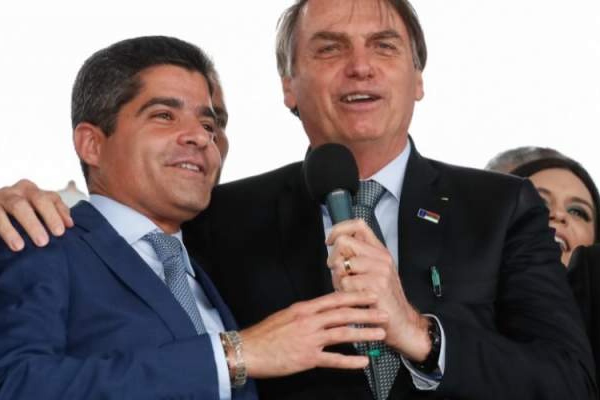 Após ser chamado de "comunista", Neto cancela encontro com Lira