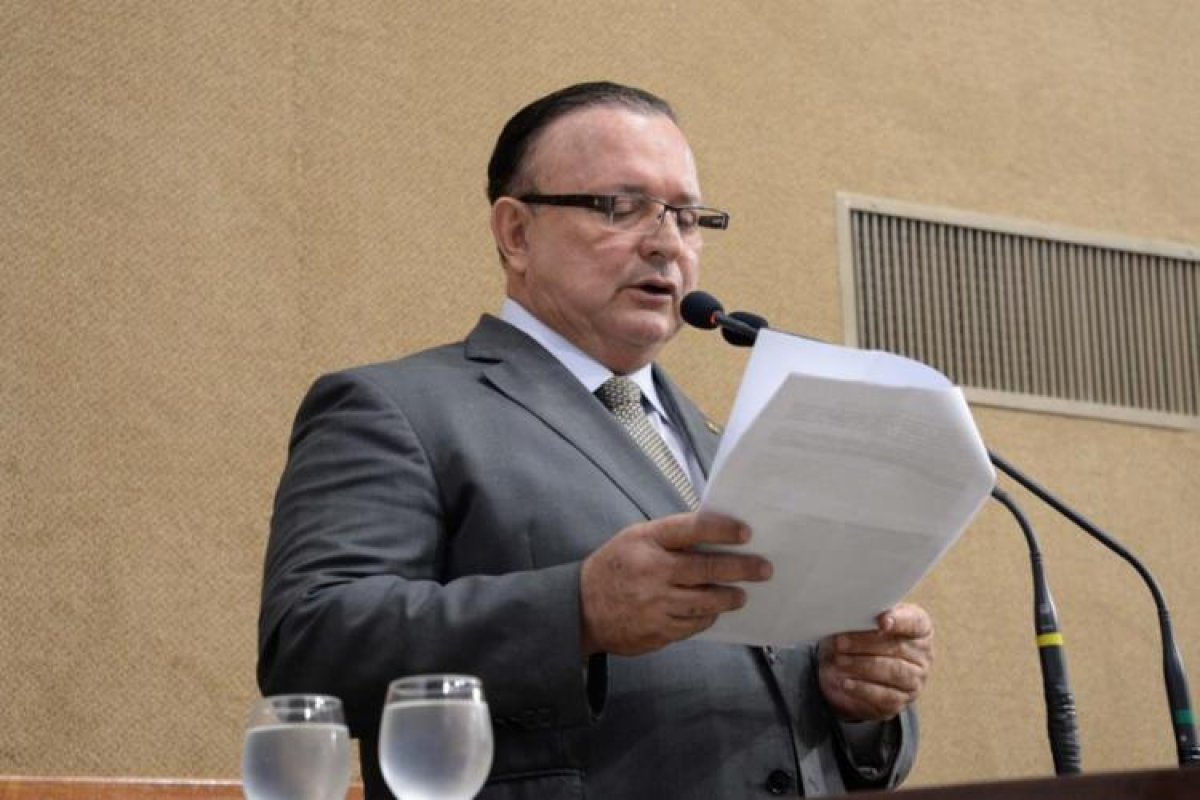 AL-BA: Adolfo afirma ser "ano conturbado" para sessões voltarem presencialmente 
