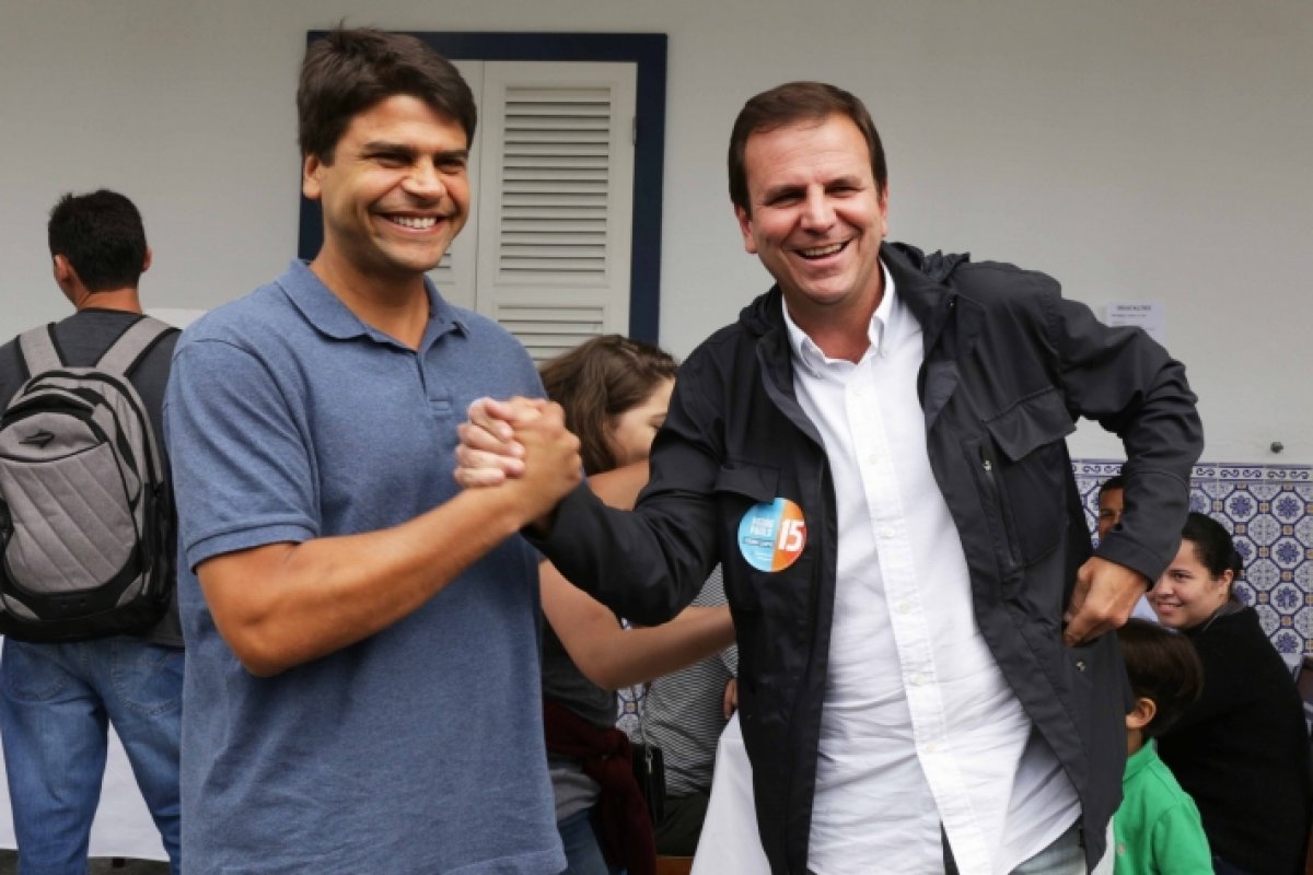 TSE decide anular  inelegibilidade de Eduardo Paes e Pedro Paulo
