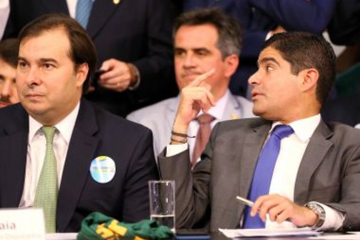 Maia e ACM Neto não se falam há dois dias