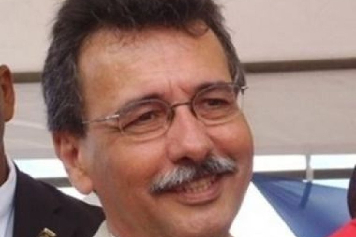 Sem receber medicamentos, secretário diz que culpa é de dívida da gestão anterior