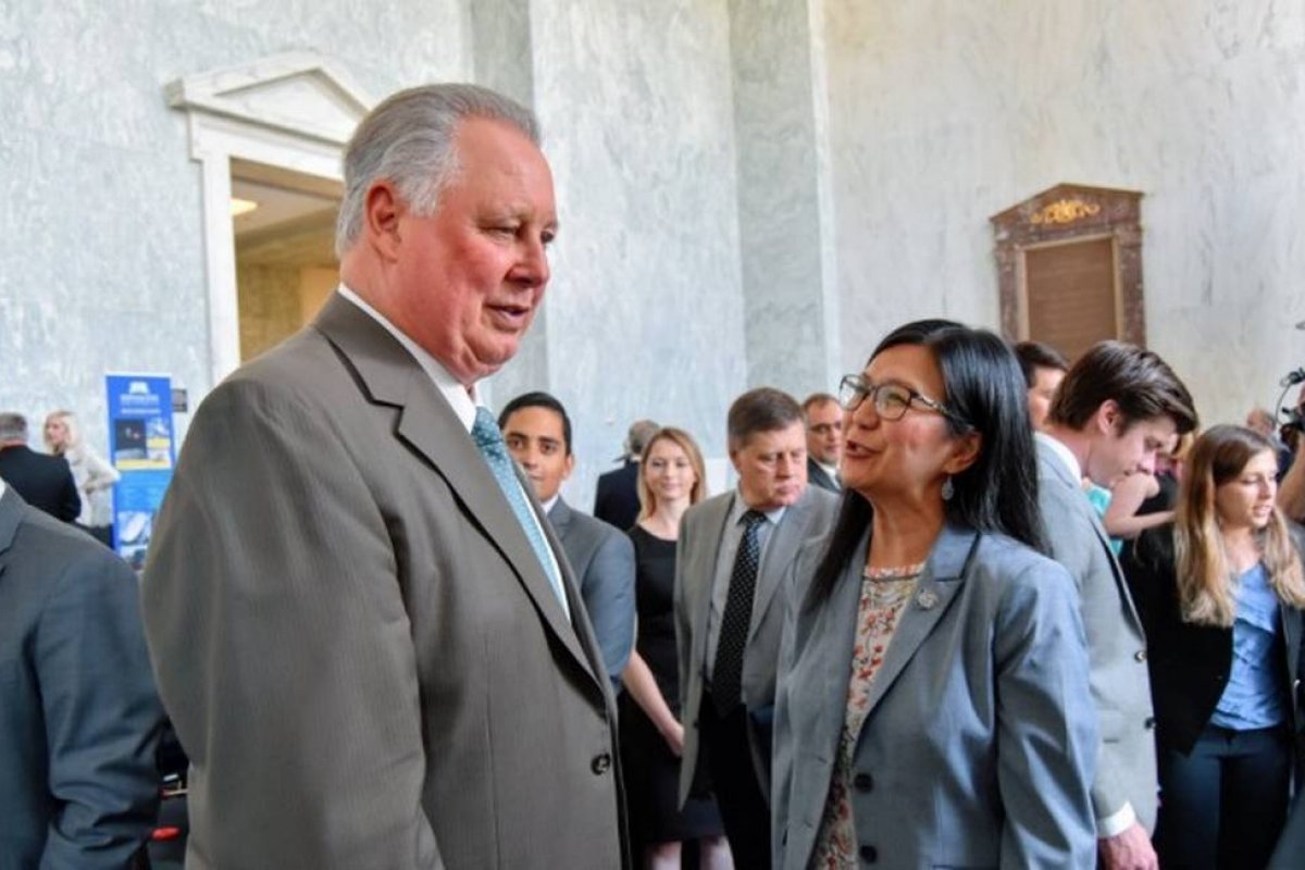 Deputado americano diz que Biden não é vingativo, mas que Brasil precisa ceder