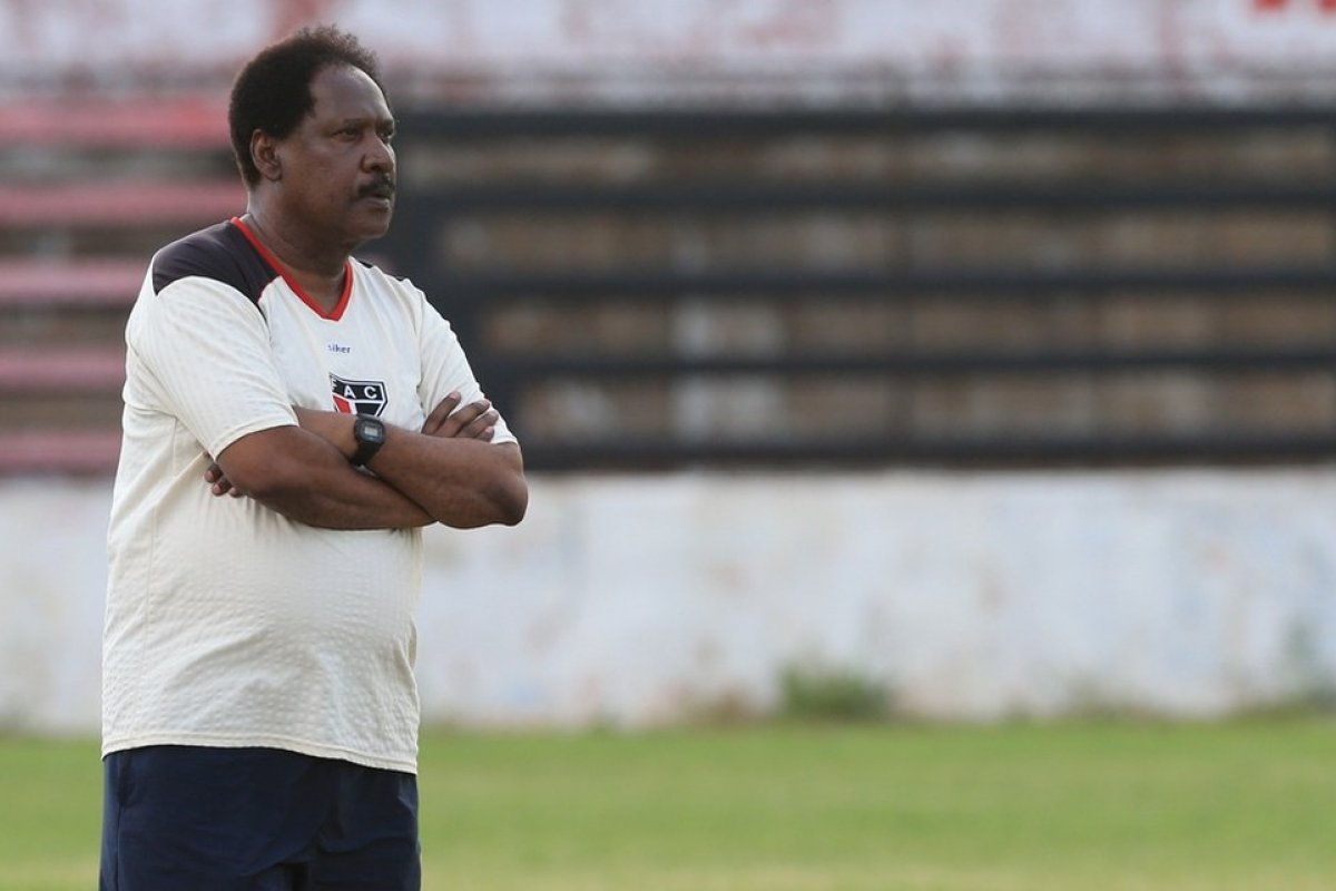 Morre o ex-técnico do Bahia, Lula Pereira