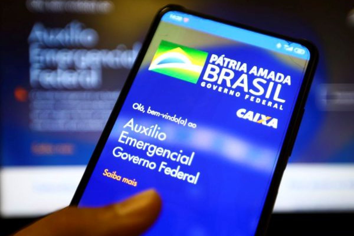 Extensão do auxílio emergencial já tem 14 projetos no Congresso