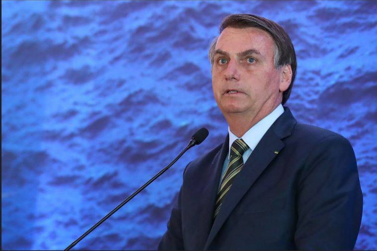 Vivemos uma crise, mas buscamos solução, diz Bolsonaro ao saudar Pacheco e Lira