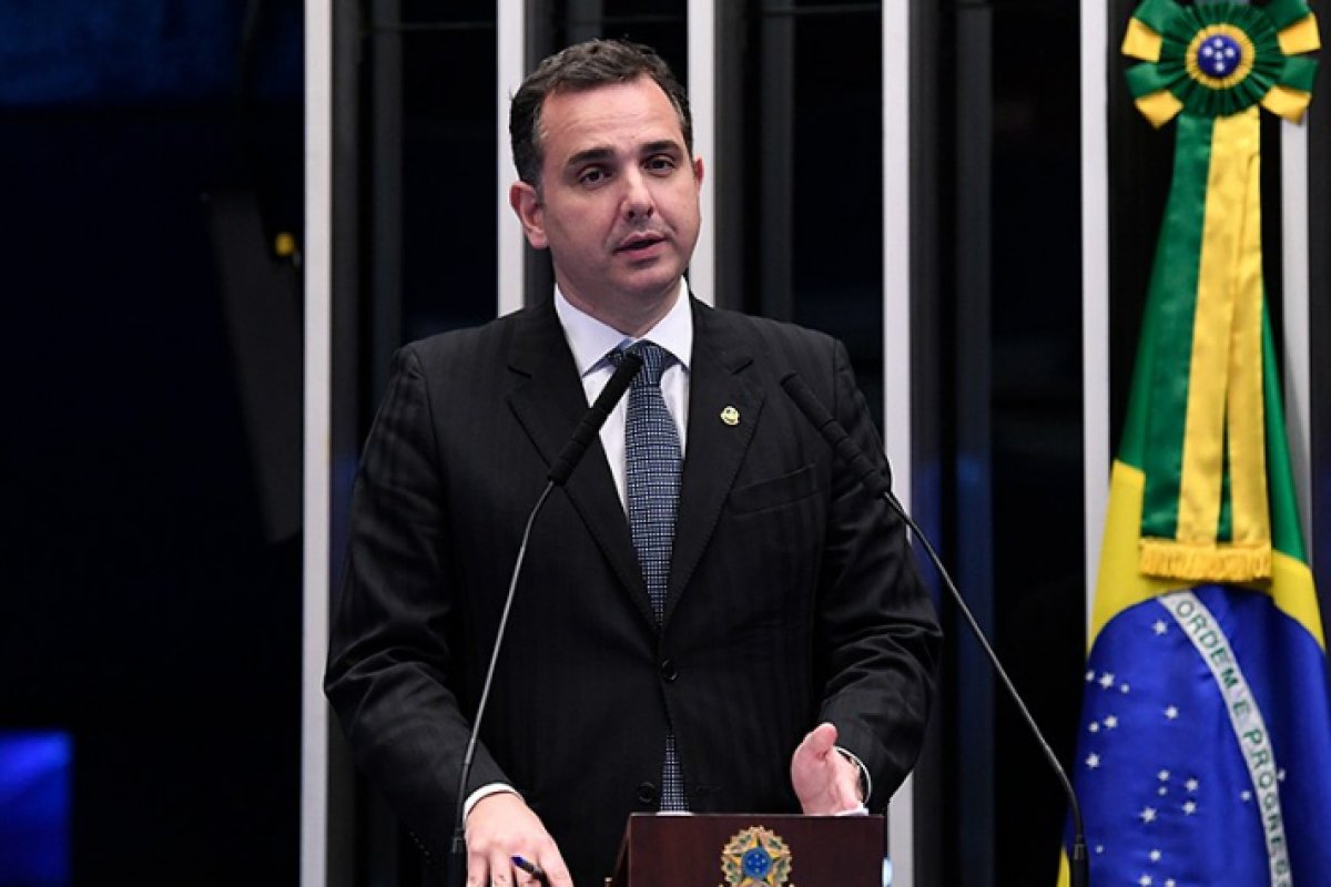 Auxílio emergencial: Pacheco estuda solução que não envolva criação de impostos