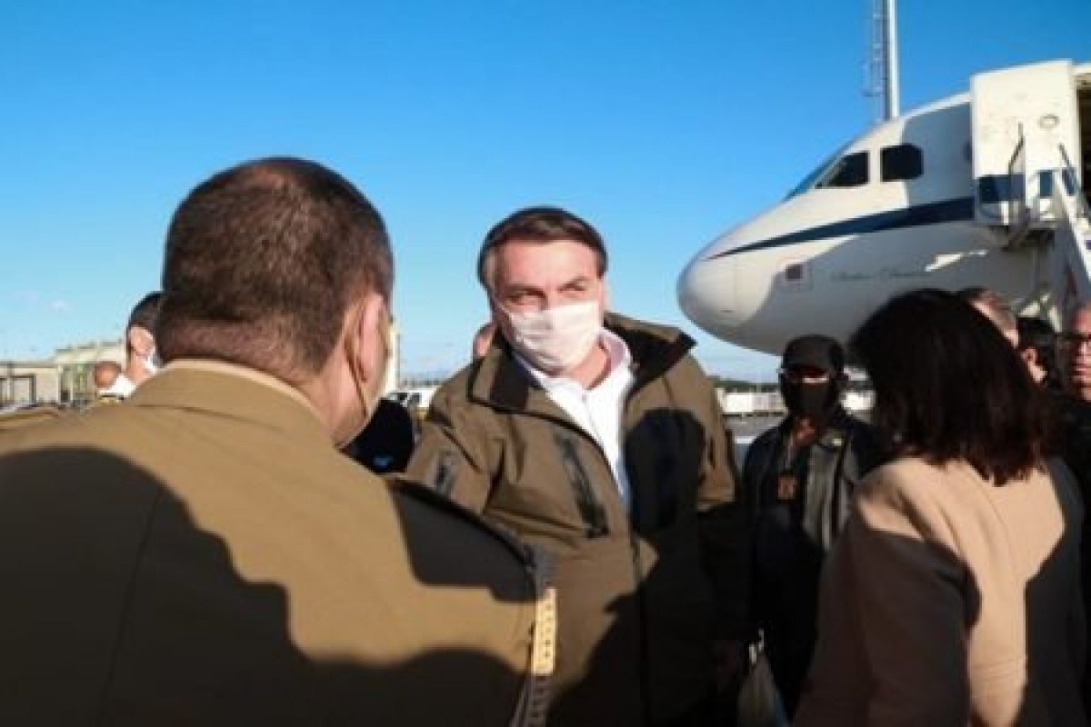 Bolsonaro passará o feriado de Carnaval no litoral de Santa Catarina 