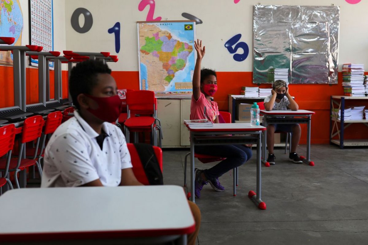 Liminar autoriza retorno imediato de aulas presenciais nas escolas privadas de Salvador