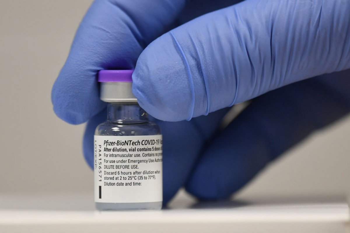 Vacina Pfizer apresenta eficácia de 94%, de acordo com estudo de Israel