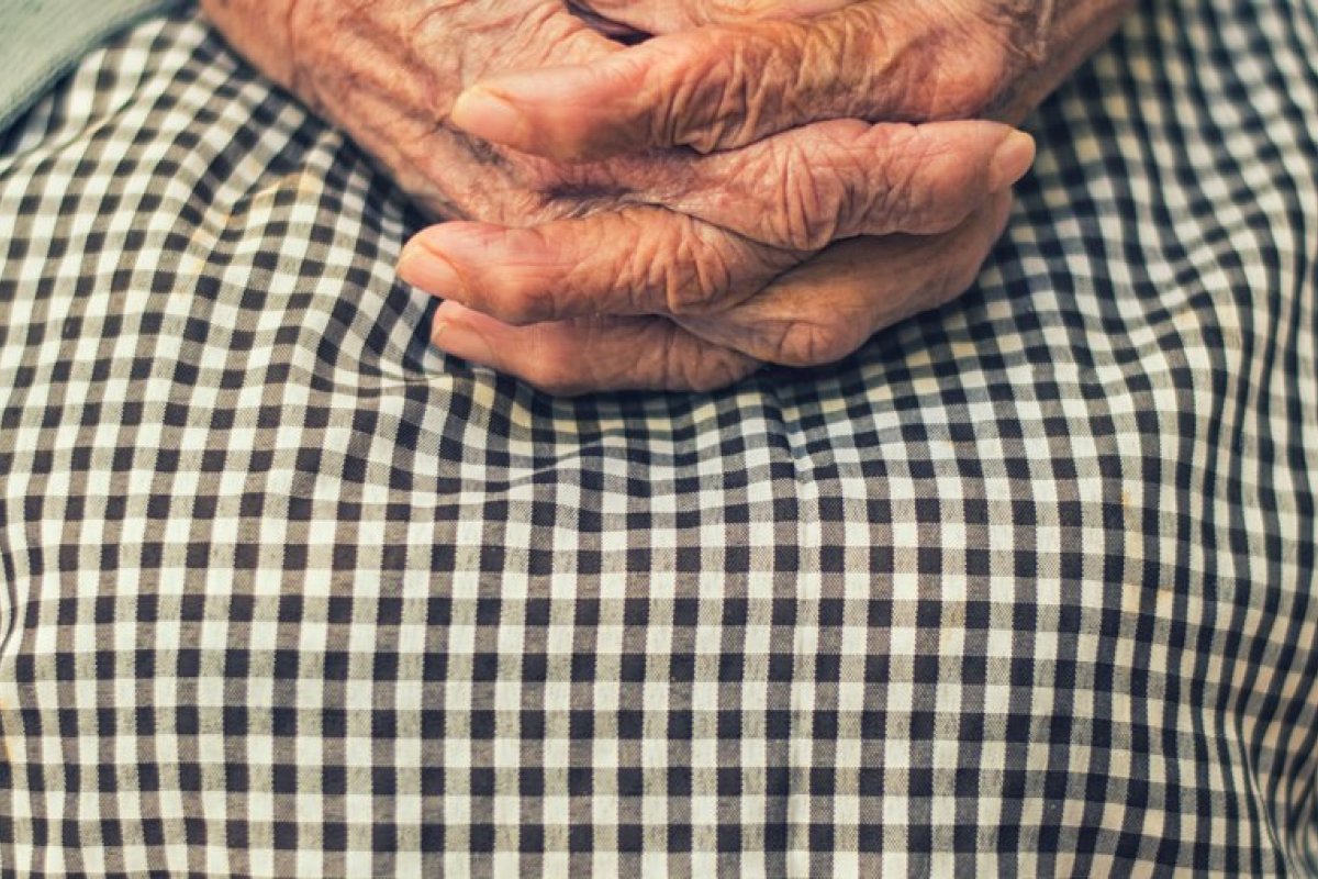Idosa de 94 anos morre atropelada minutos depois de ser vacinada contra a covid-19