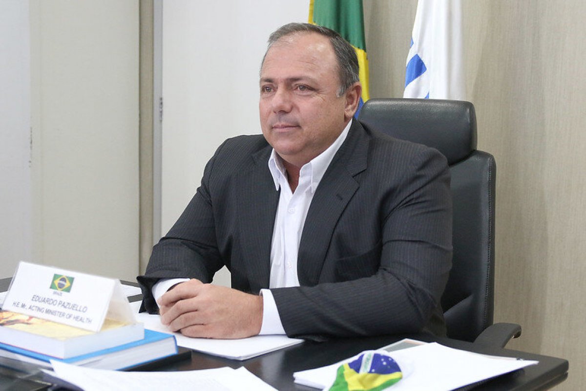 CNM pede troca de ministro da Saúde 'para o bem dos brasileiros' 