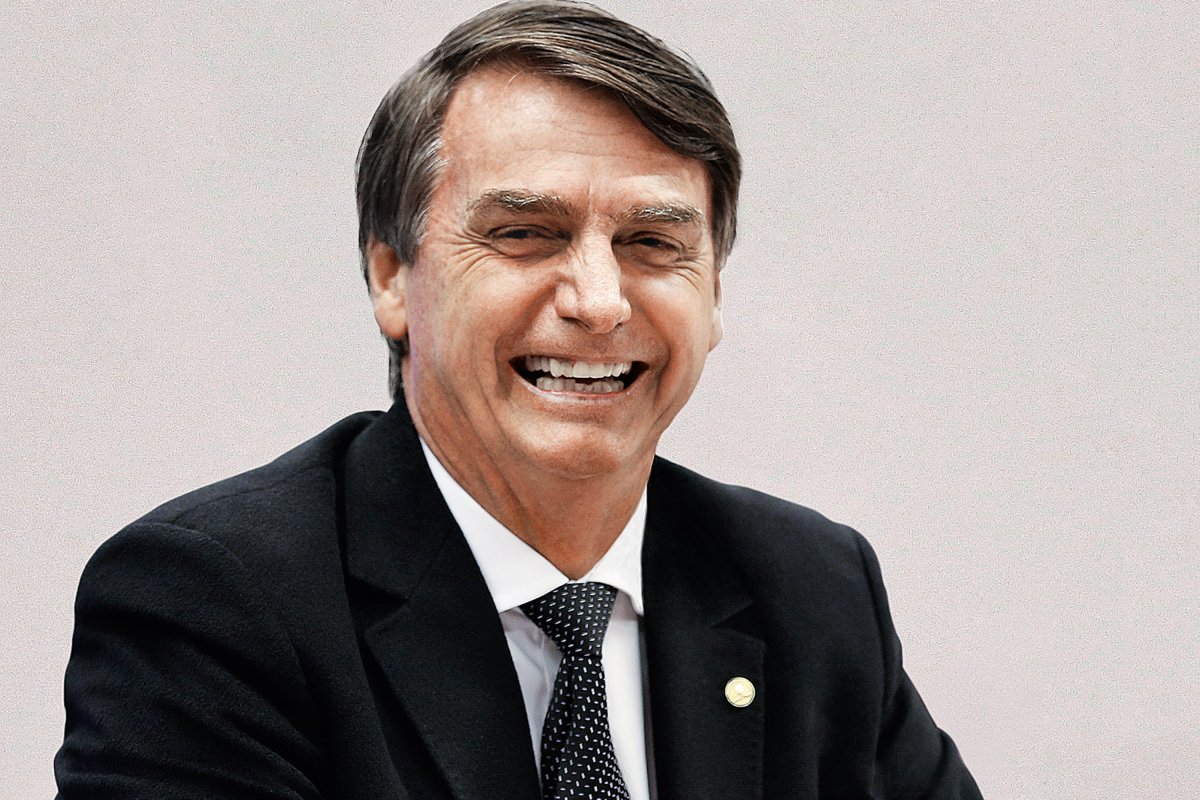 Presidente presta homenagem a policiais envolvidos em operação no Rio, nas redes sociais 