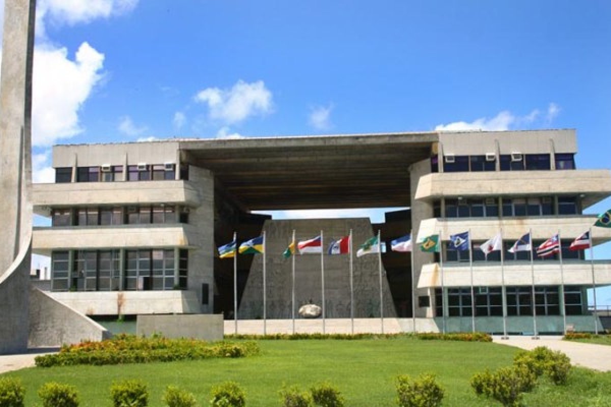 Reunião da AL-BA cai por falta de quórum