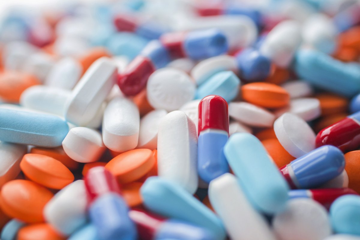 Desabastecimento de medicamentos para câncer e sífilis preocupa pacientes e saúde