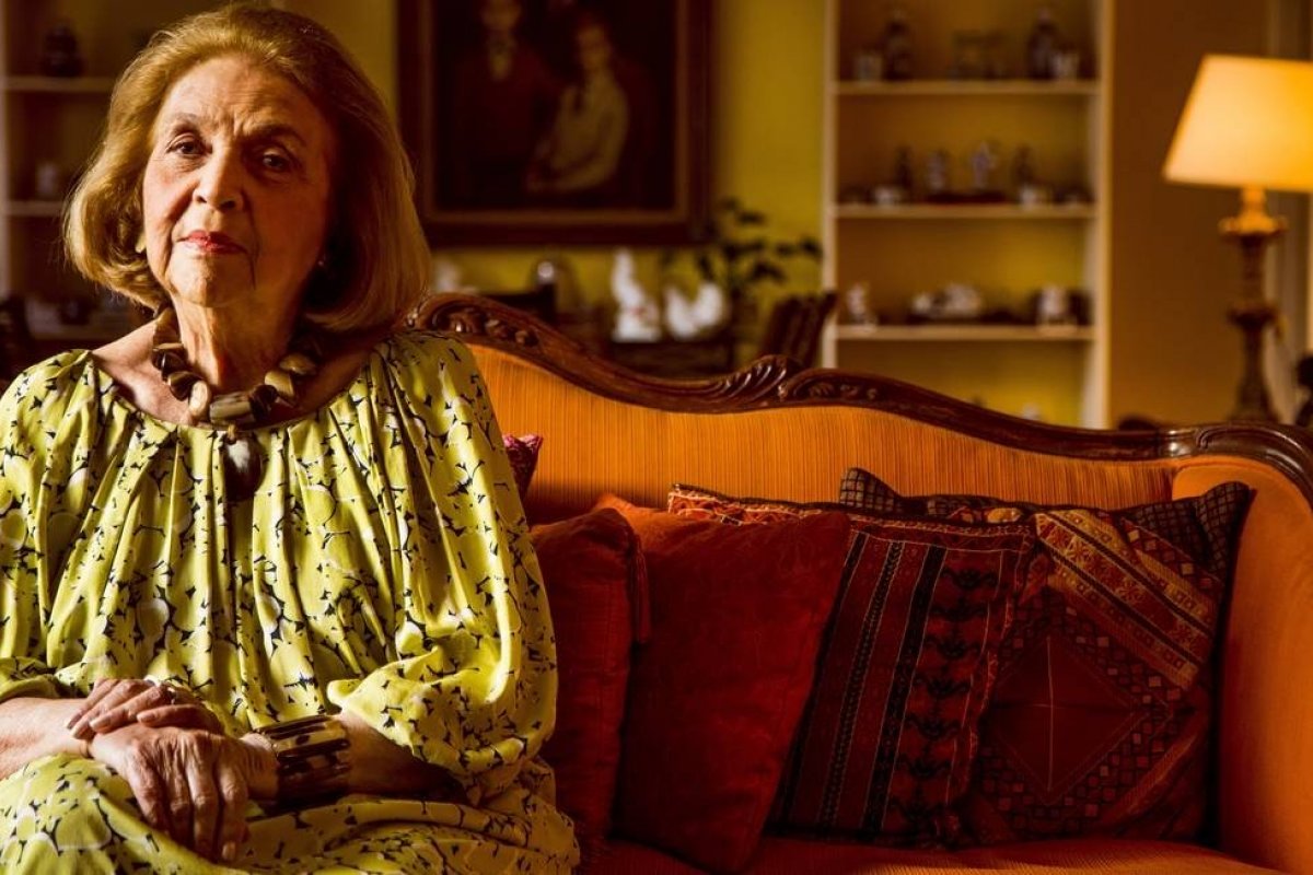 Morre aos 89 anos a estilista Glorinha Paranaguá 