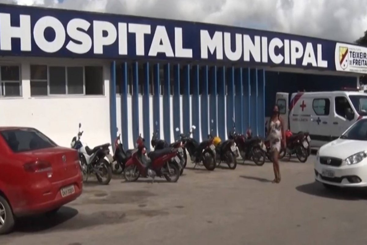 Mulher morre após ser agredida com golpes de facão