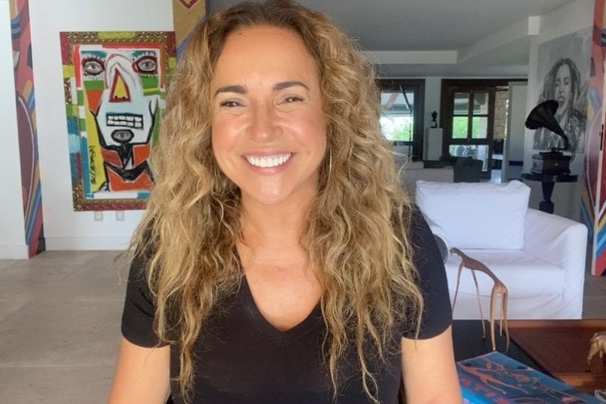 Daniela Mercury será a atração de festa do BBB 21 que acontece neste sábado 