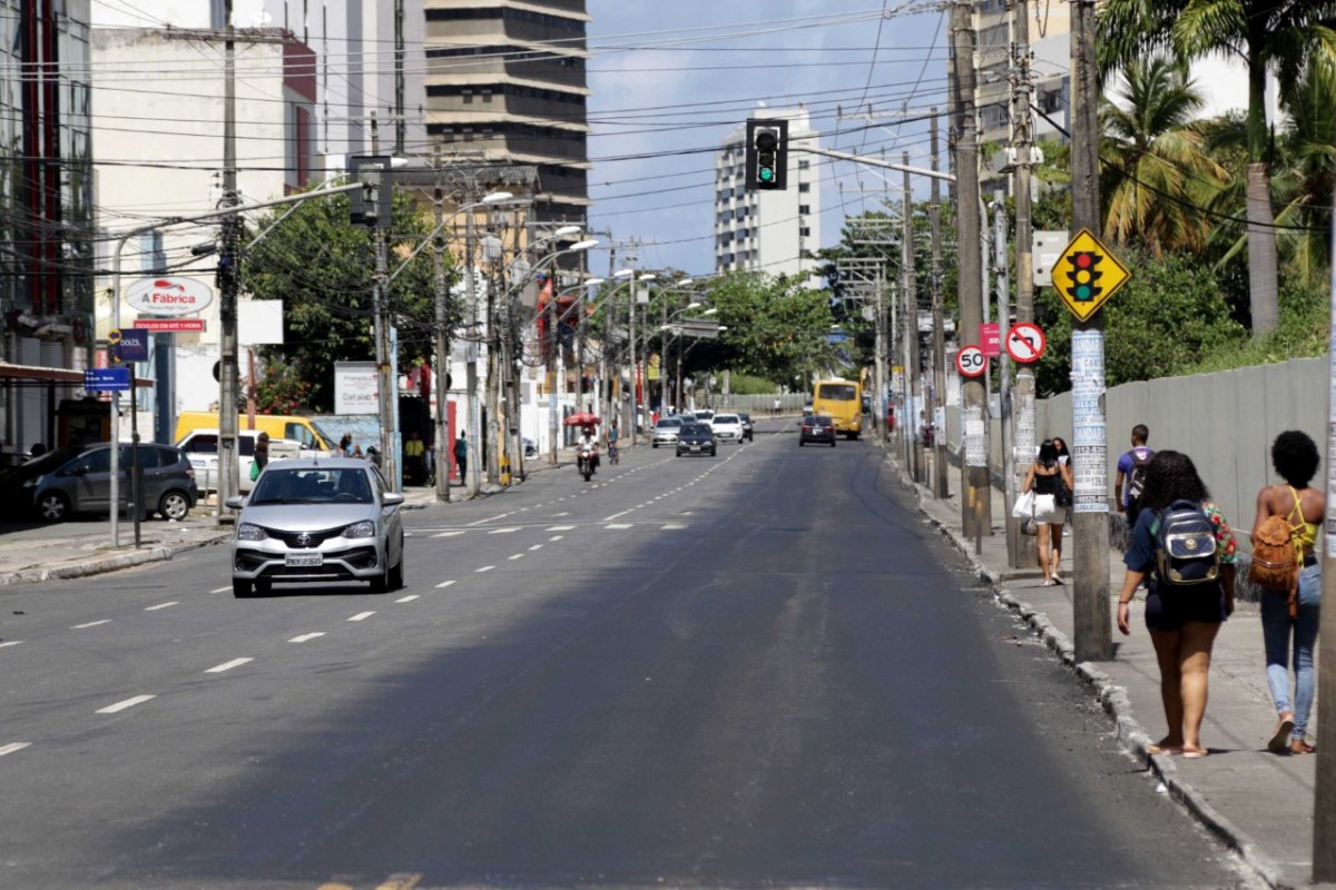 Comércio funciona entre 10h e 16h nos bairros de Brotas, Pituba e Itapuã a partir desta segunda-feira (22)