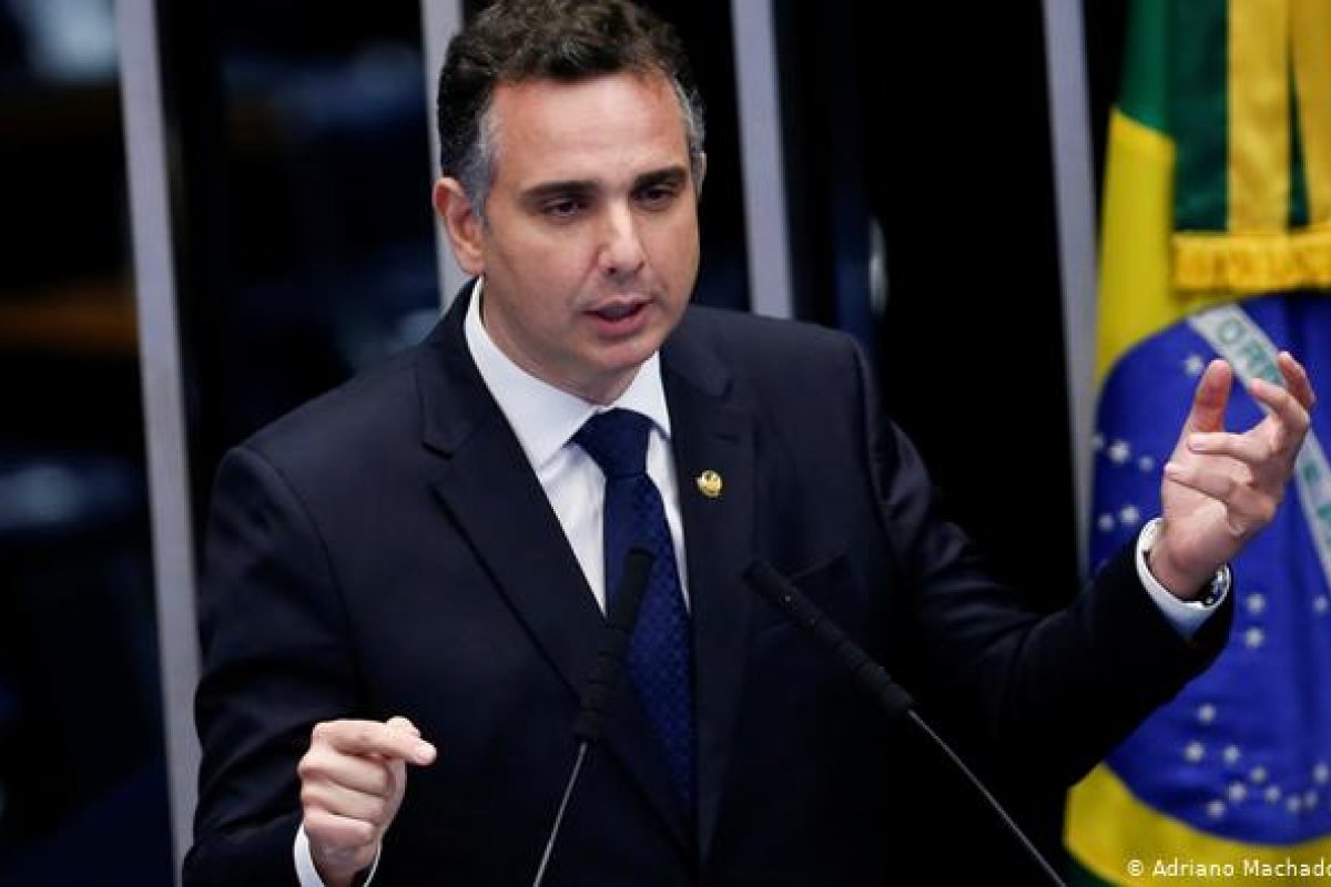 "Nós vamos ganhar muita escala na aquisição das vacinas", falou Rodrigo Pacheco 