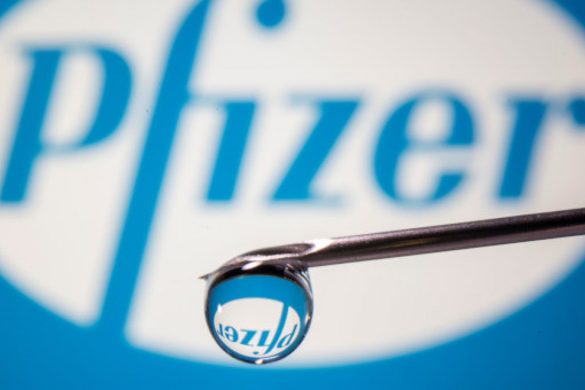Pfizer oferece 100 milhões de doses da vacina para o Brasil até o fim de 2021, diz emissora